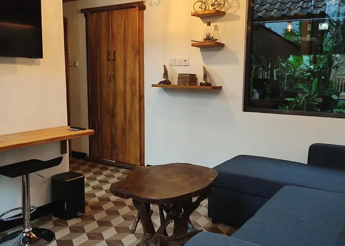 Hotel Ayumar Medewi Pulukan