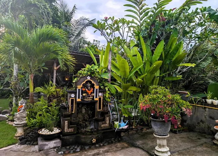 Ayumar Medewi Hotel 3*